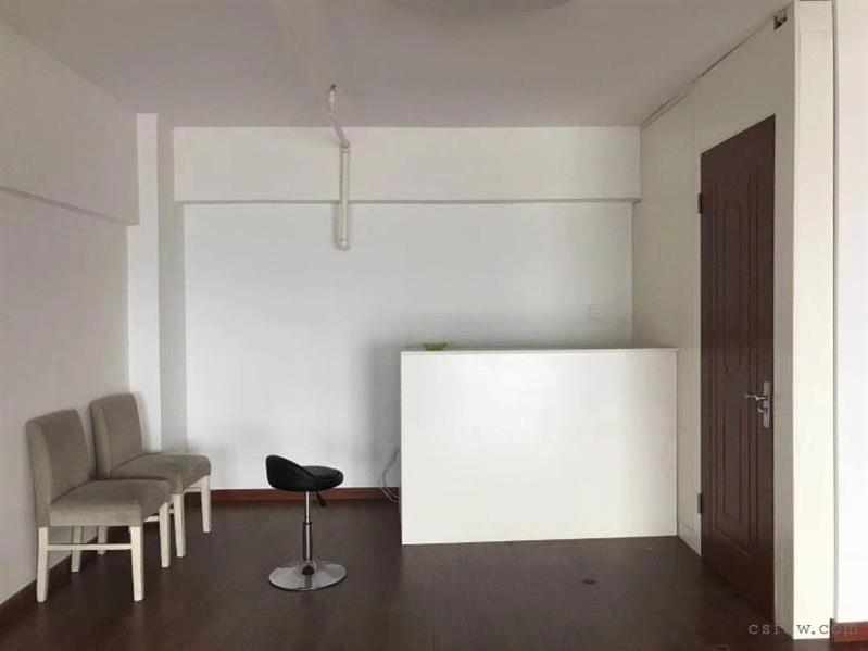 出租常汇广场办公装修75+75平3000/月