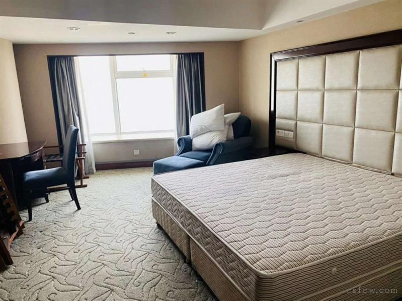 时风国际精装1/1/1朝南好房1300元/月