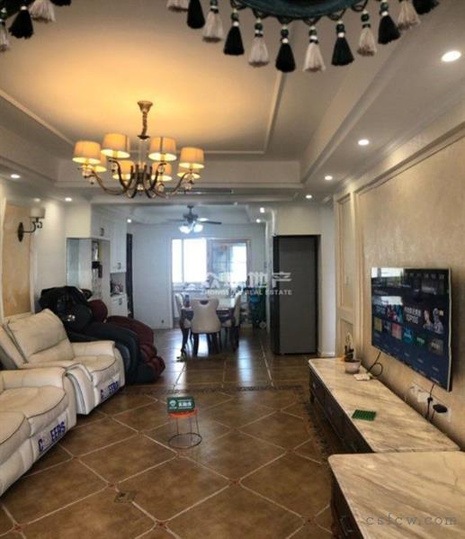 老街六期带电梯精装三房有名额满五唯一