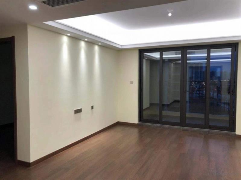 及第阁毛坯4/2/2朝南好房328万