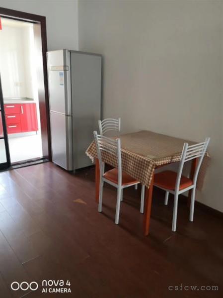 报慈家园2房出租2400/月