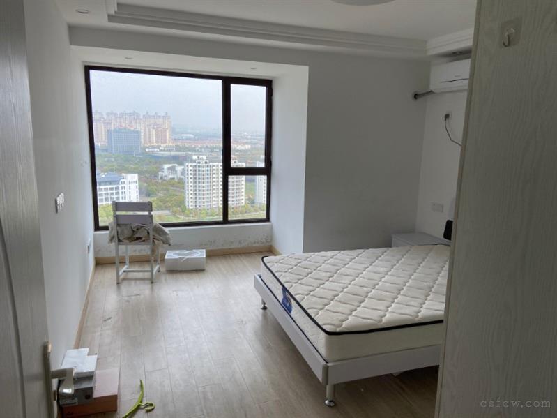 紫晶城精装复式一房，家电齐全，43平43万诚心卖