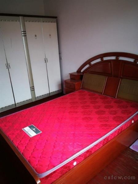 五星一区毛坯2/1/1朝南好房138万