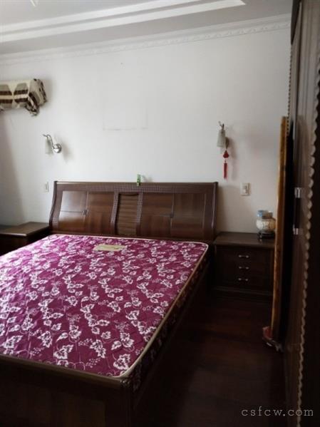 琴枫苑简装3/2/2朝南好房208万