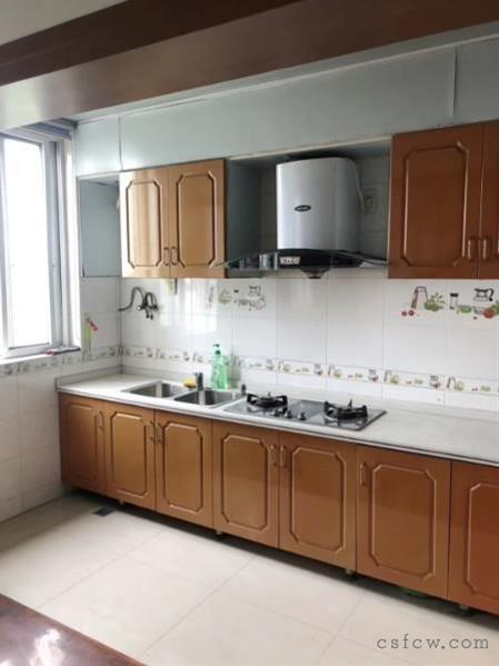 何市顶带阁可做5房89万