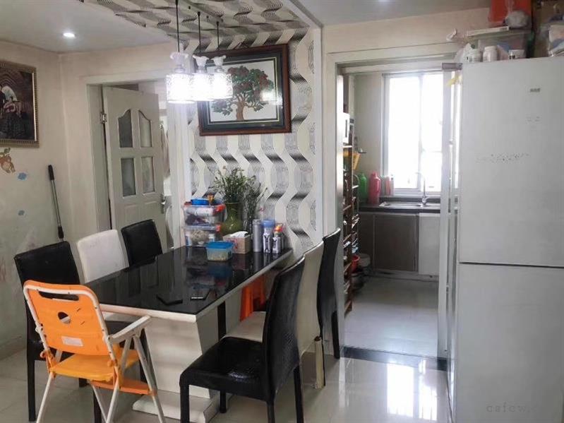 元和三区【88平137万】满两年精装黄金楼层户型通透位置好