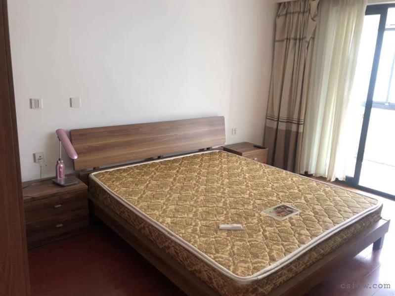 印象城对面阳光家园一室一厅