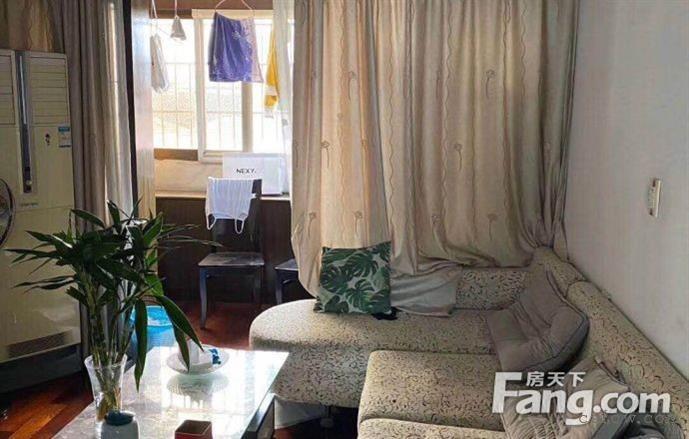 五星五区64.5平两室一厅满两年