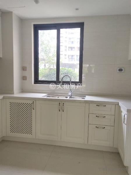 速秒超高性价比！【新城虞悦豪庭】黄金楼层精装3房随时读书300万出售