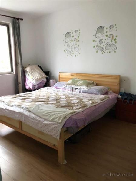 五星新村精装2/1/1朝南好房1600元/月