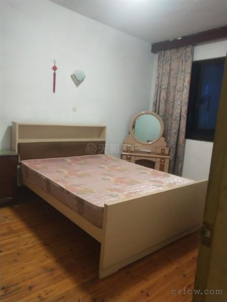 五星精装全南向两居次顶层业主急租1400元看房随时