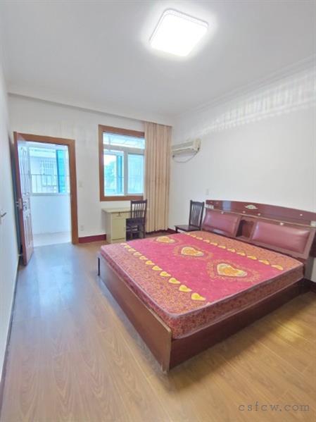 泰安新村精装2/1/1朝南好房1500元/月