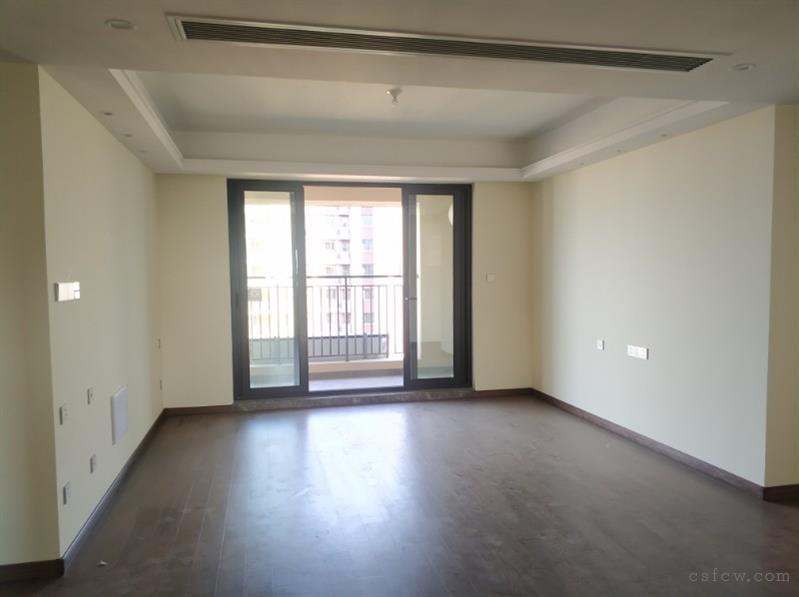 及第阁精装4/2/2朝南好房308万