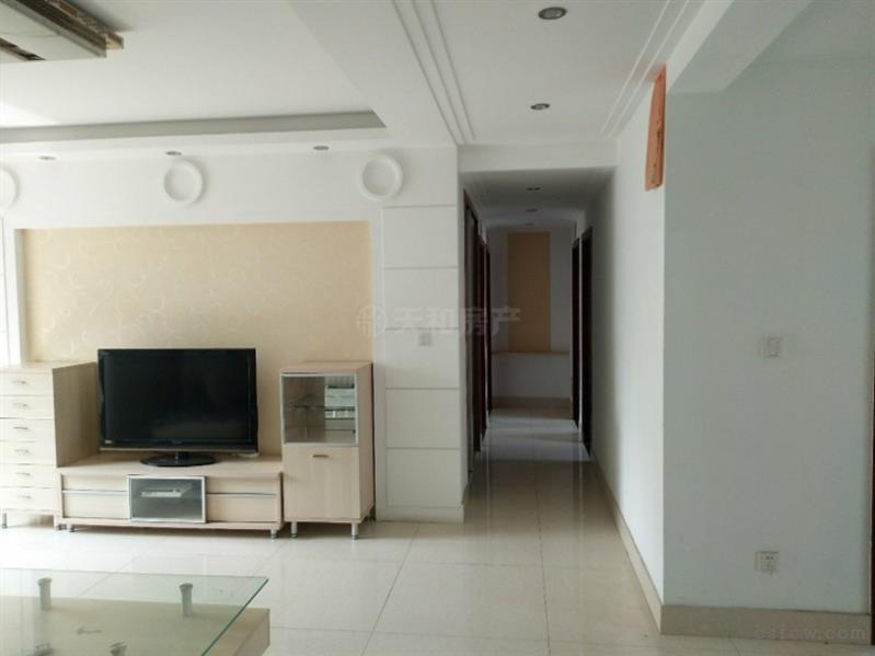 中南世纪城毛坯3/2/2朝南好房279万