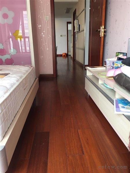 华府世家116平精装3-2-1满2年240万实验中学要3年后