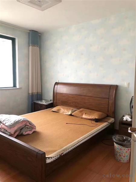 报慈新一区精装3/2/1朝南好房140万