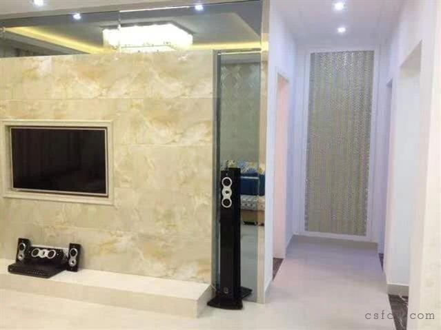 东湖京华精装2/2/1朝南好房158万