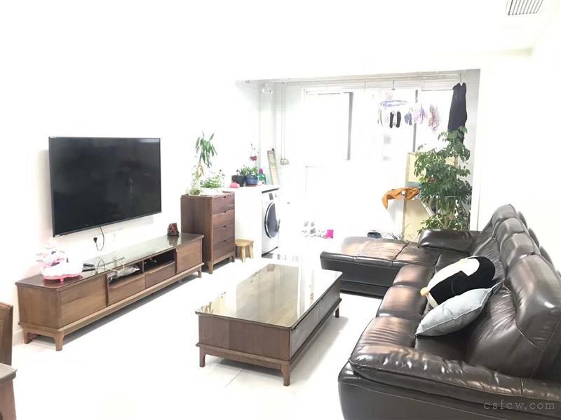 东湖京华豪装2/2/2朝南好房160万