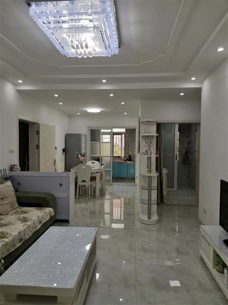 东湖京华精装2/2/1朝南好房2600元/月