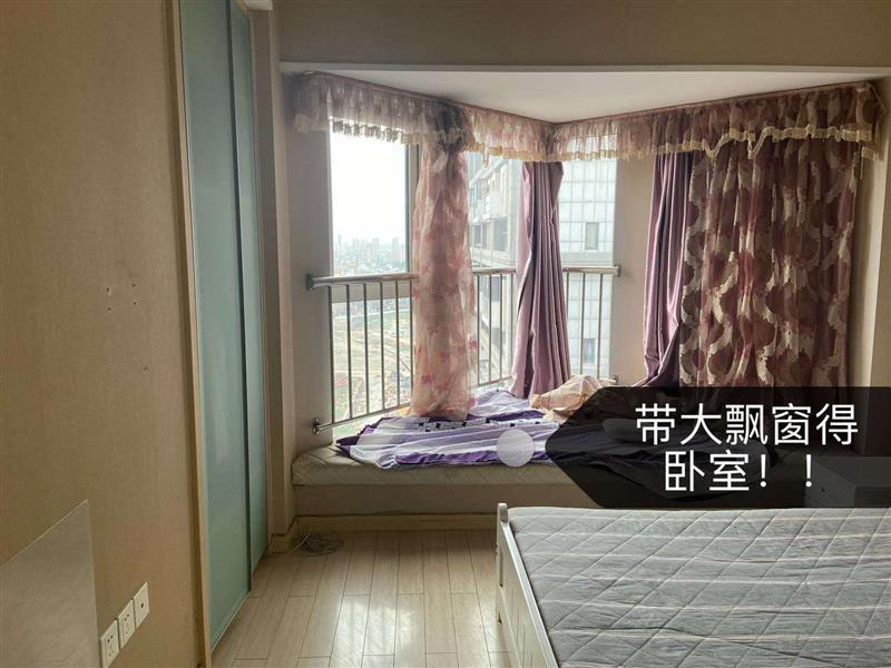 派公馆精装1/2/1朝南好房1800元/月