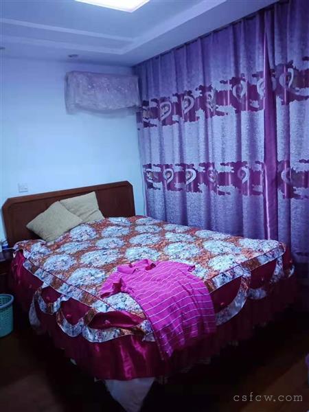 康馨佳苑，两室一厅，1800元/月