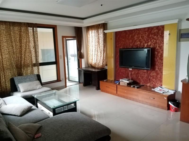 尚湖中央花园精装3/2/1朝南好房3333元/月