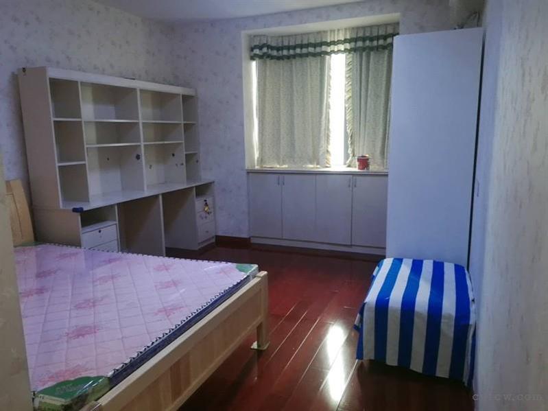 建材市场附近金源佳苑次卧出租