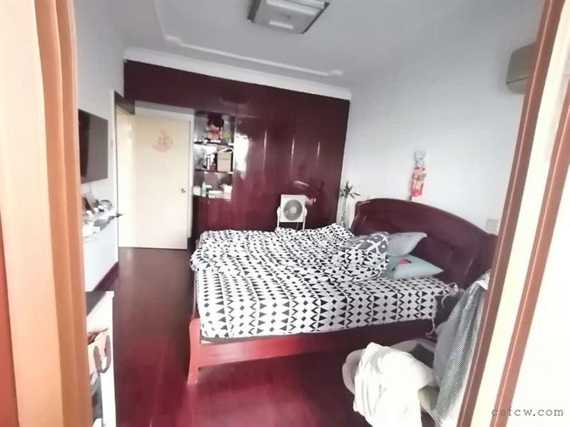 琴湖新村三区精装2/1/1朝南好房95万