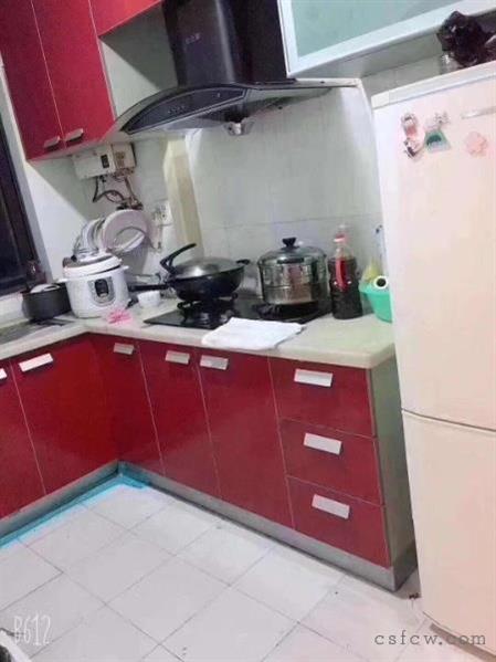 五星三区毛坯3/1/1朝南好房152万