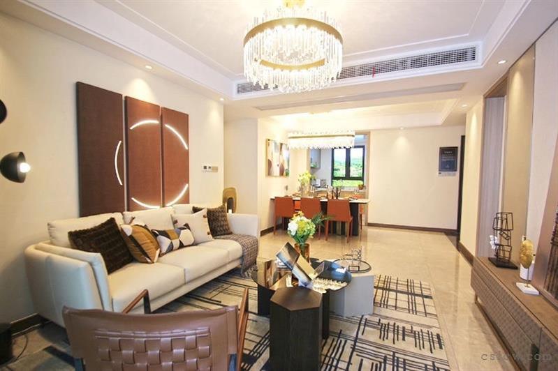 薇尼诗精装两房，家具家电齐全，拎包入住