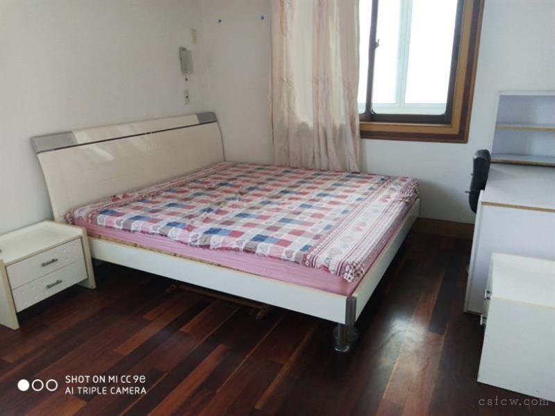 琴湖新村三区精装2/2/1朝南好房2100元/月