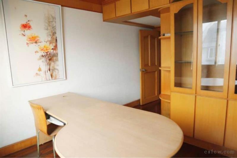 琴枫苑精装3/2/2朝南好房220万