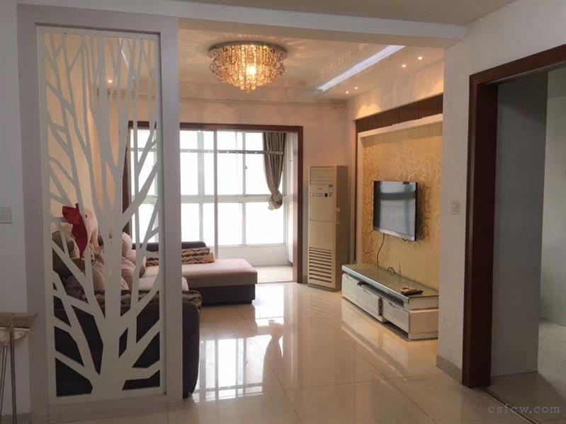 薇尼诗精装2/2/1朝南好房135万