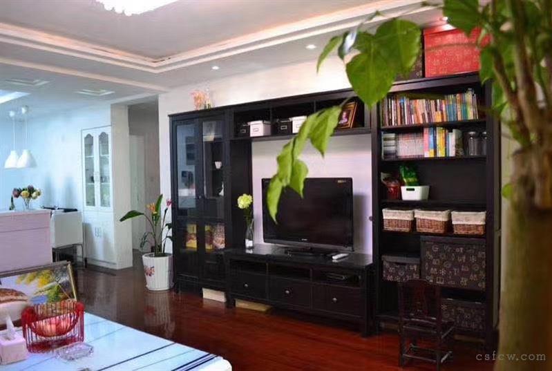 港龙香语华庭精装3/2/1朝南好房115万