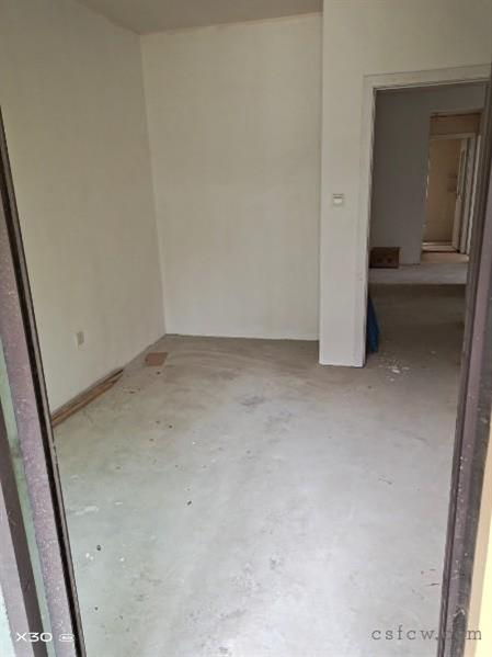 丽都花园毛坯2/2/1朝南好房90万