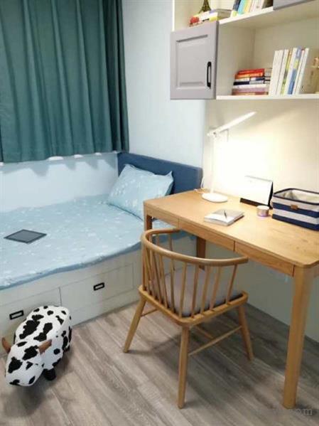 海阳广场精装3/2/2朝南好房120万