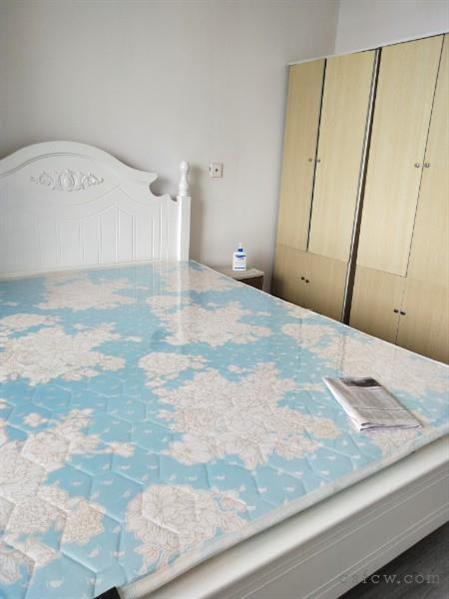 永旺隔壁湖畔现代城多套次卧出租