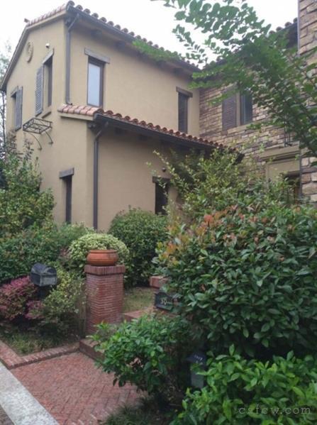 滨江长泰花园独栋别墅460平方400万毛坯满2年