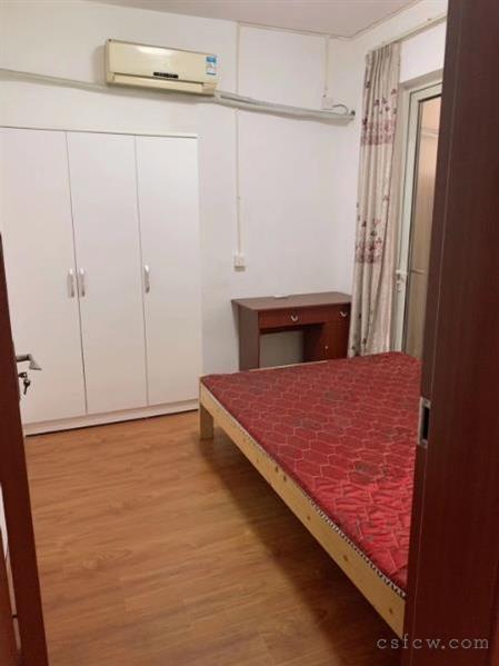 丽都花园毛坯2/2/1朝南好房1100元/月