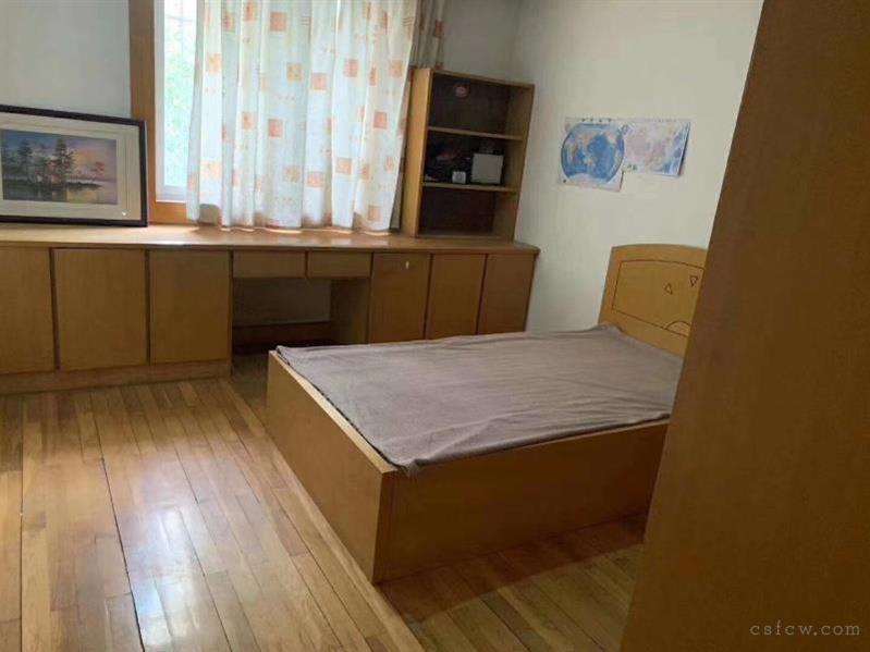 明珠新村108平，3房1卫，有名额245万