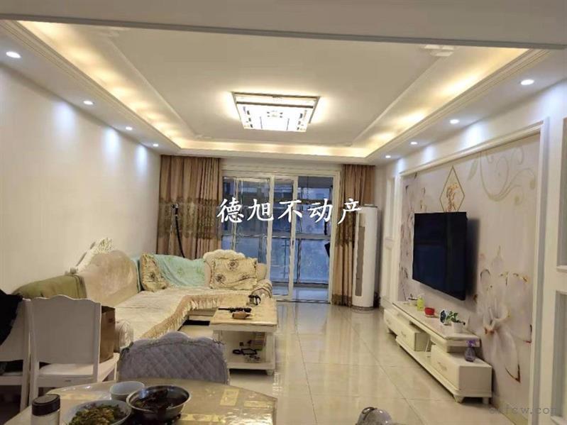 湖畔现代城精装3/2/2朝南好房2800元/月