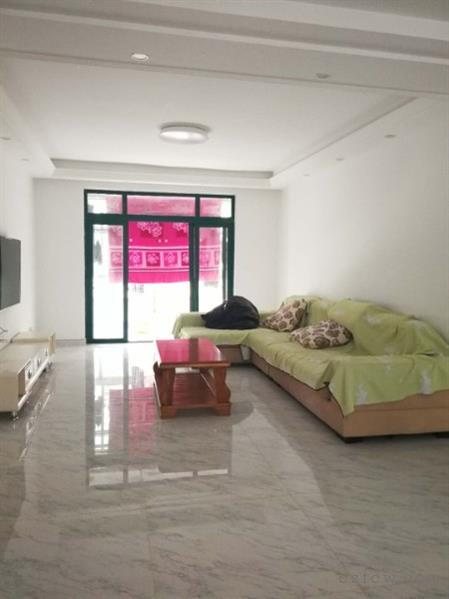 金山苑3房2厅2自住型卫精装修设备全3000元好停车