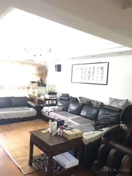 名都花园跃层203平，有名额精装，448万