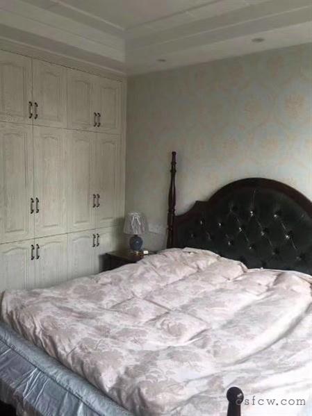 中南锦苑豪装3/2/2朝南好房330万