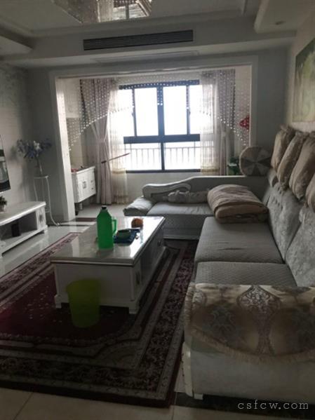 东湖京华毛坯2/2/1朝南好房132万