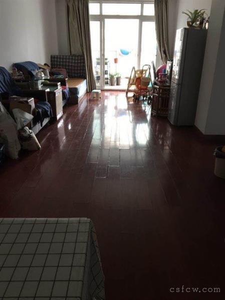 东湖京华简装2/2/1朝西南好房1800元/月