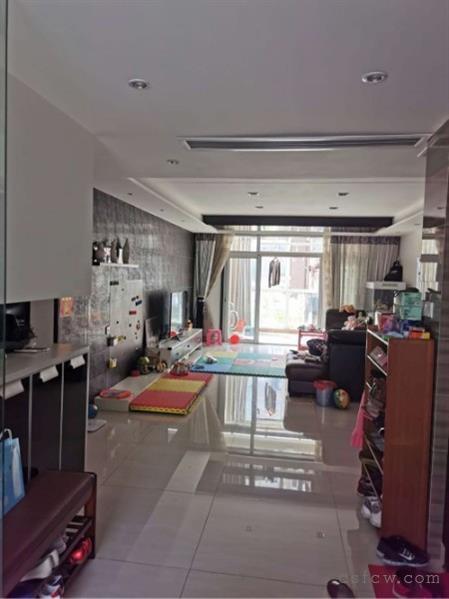 c虞山尚园，花园洋房，135平，满两年，初二，290万，精装