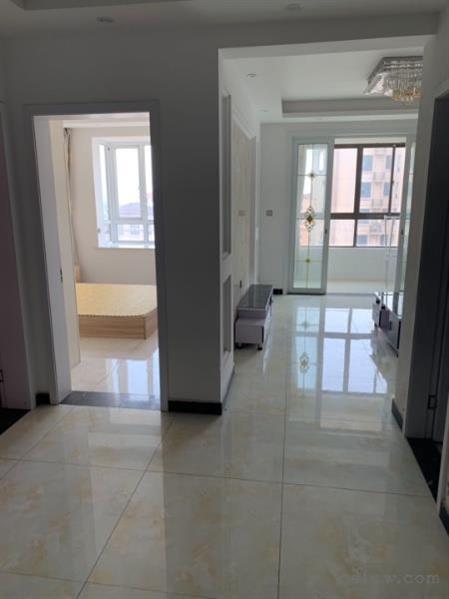 薇尼诗花园实图实价朝南好房2500元/月