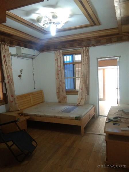 虞园新村一区精装2/1/1朝南好房1400元/月