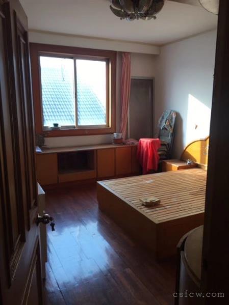 虞园新村简装2/1/1朝南好房1200元/月